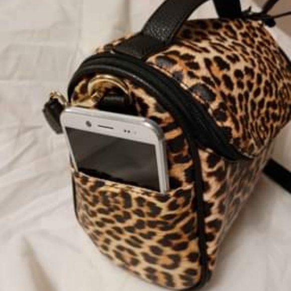 Purses - Picture 2 of 14